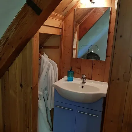 Achter Het Rode Hek Bed & Breakfast